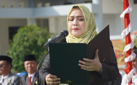 Dina Maulidah Bacakan UUD 1945 pada Upacara Hari Lahir Pancasila