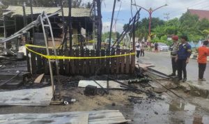 Bakul Daun Hangus, Polisi Selidiki Penyebab Kebakaran