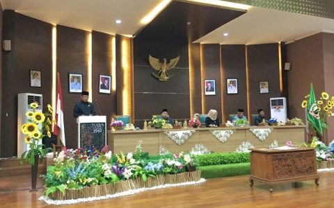 Paripurna DPRD Batola Sahkan Raperda APBD 2025
