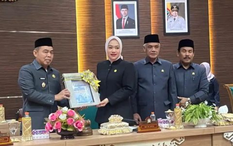 Rapat Paripurna DPRD Batola Bahas Raperda Perubahan APBD 2026
