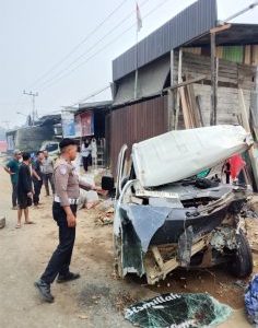 Pick Up Tabrak Truk Tangki di Rangen, Satu Orang Tewas
