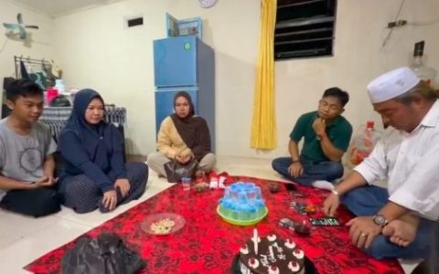 Menulis dan Perjalanan Baru Anita